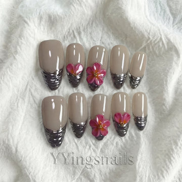 Silver Wing Petals Press On Nails – Silver Floral Fake Nails S/M with Glue